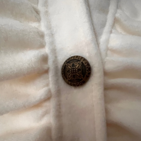 Alice Temperley for Target - White coat - SZ L
Peter Pan Collar - Picture 6 of 8